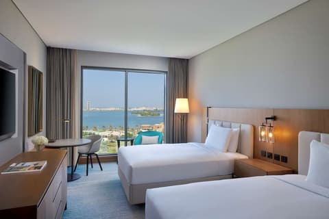 DoubleTree by Hilton Sharjah Waterfront Hotel & Residences, Room