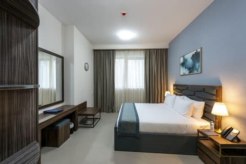 Luxe Grand Hotel Apartments, Room