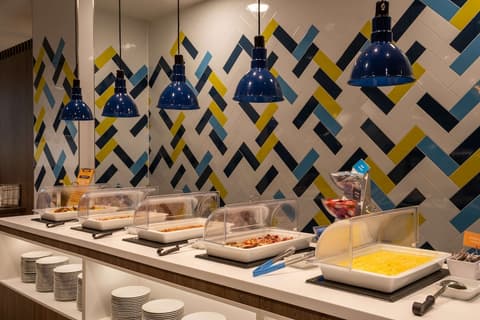 Hampton by Hilton Düsseldorf City Centre, Breakfast area