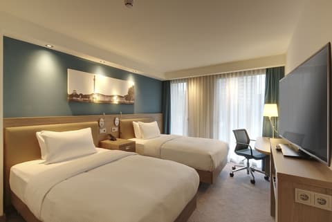 Hampton by Hilton Düsseldorf City Centre, Room