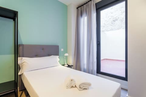 Apartamentos Líbere Valencia Jardín Botánico, Room