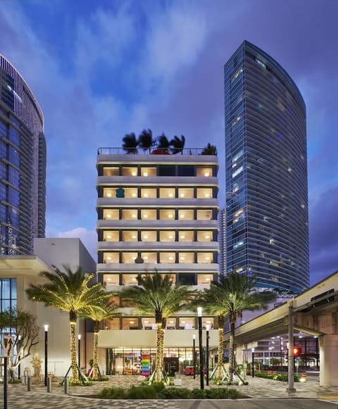 citizenM Miami Worldcenter, Front of property