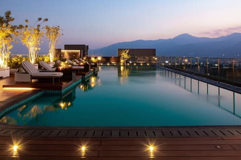 The Botanica Sanctuary Bogor, Rooftop pool