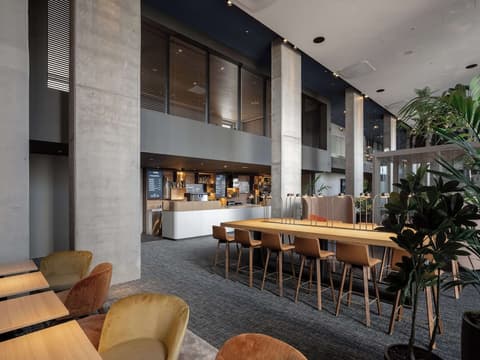 b'mine Frankfurt Airport, Lobby