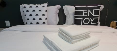 Smart Charlie Consolação, Room