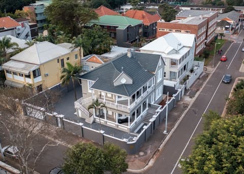 Luxe Suites Boutique Hotel, Exterior