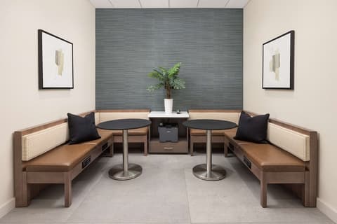 Hampton Inn & Suites Huntsville Downtown, Business center