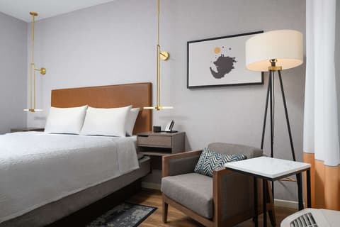 Hampton Inn & Suites Huntsville Downtown, Room