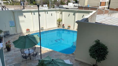 Enterprise Inn Poliforum, Pool