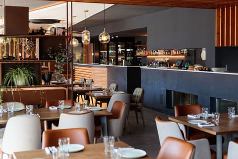 The Shipyard Angra, Restaurant