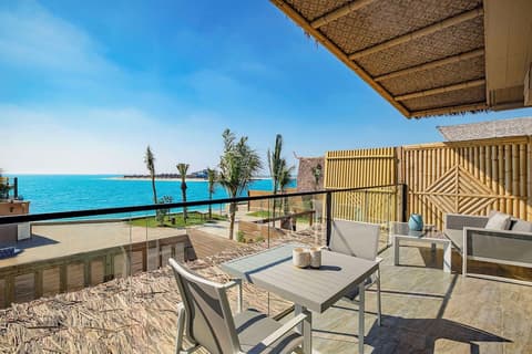 Anantara World Islands Dubai Resort, Room