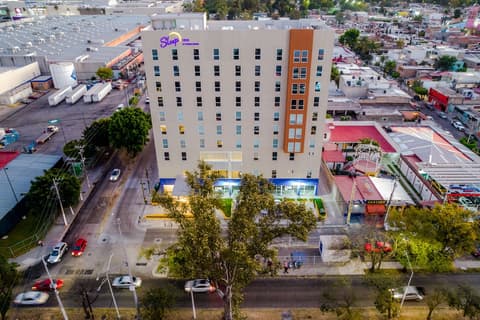Sleep Inn Guadalajara Galerias, Front of property
