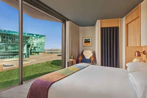 The Reykjavik EDITION, Room