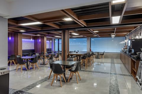 Best Western Plus Soho Hotel, Breakfast area