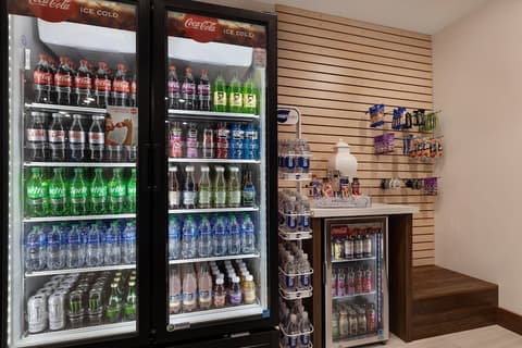 Holiday Inn Express & Suites Detroit Dearborn by IHG, Property amenity