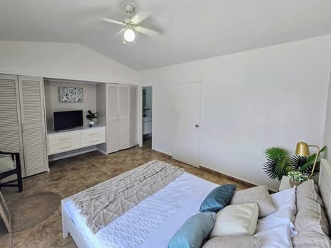 Rooi Santo Residence, Room