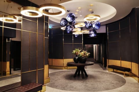 Hotel Reykjavik Saga, Lobby