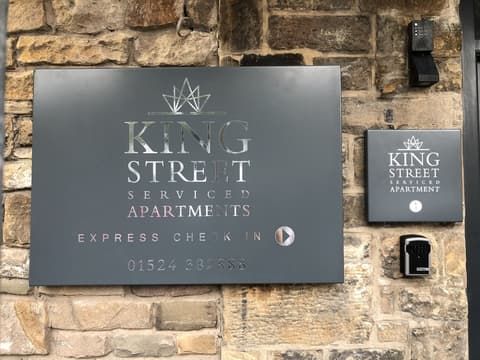King Street Serviced Apartments, Front of property