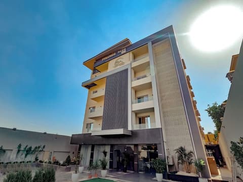 Pyramids Oasis Hotel, Exterior