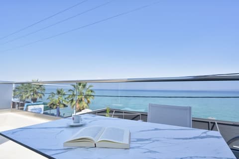 Emily's Luxury Suites, Room