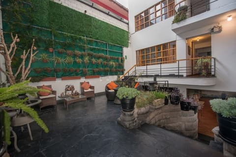 Intiwatana Hotel Boutique, Property grounds