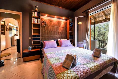 Dimitris Cottage in Apergatika, Room