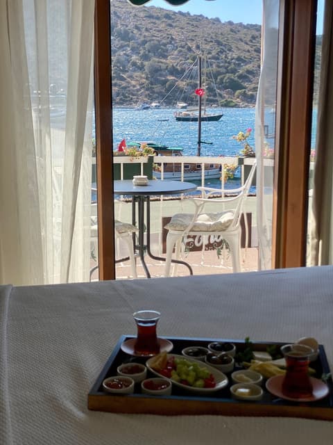 Liman Hotel Gumusluk- Adult Only, In-room dining