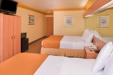 H3 Inn & Suites - LAX Airport - Los Angeles, Room