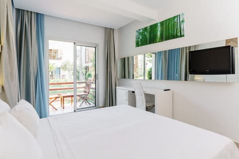 Costa Luvi Hotel, Room