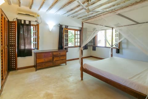 Pearls and Corals Resort, Room