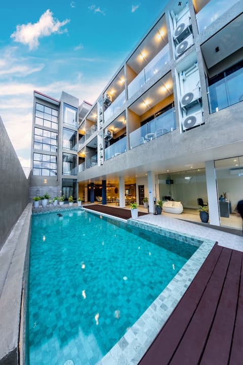 Sky Beach Maldives Hotel, Pool