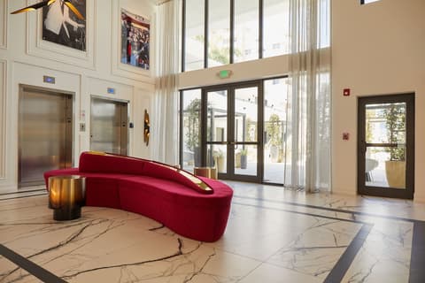 UMA House by Yurbban South Beach, Reception