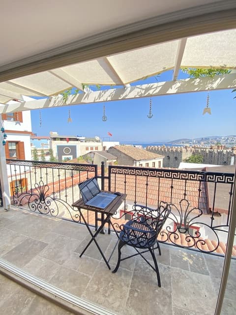 Villa Ephesus Hotel, Reception