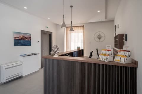 Hotel 1921, Reception