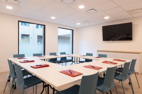 The Originals Le Monde Paris Ivry, Meeting facility