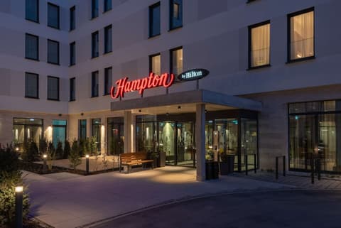 Hampton by Hilton Munich City North, Exterior