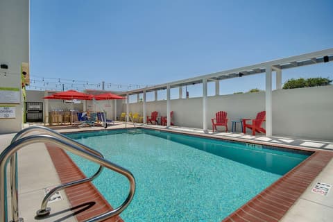 Home2 Suites by Hilton Garden Grove, Pool