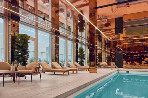 Cardo Brussels, Autograph Collection, Pool
