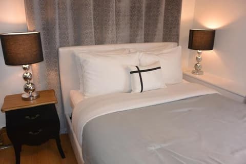 Manoir Sainte Geneviève, Room