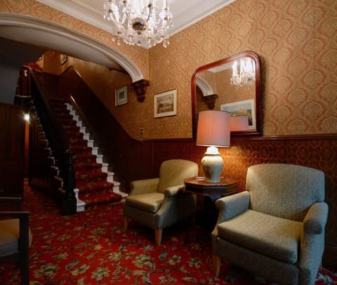 Manoir Sainte Geneviève, Reception