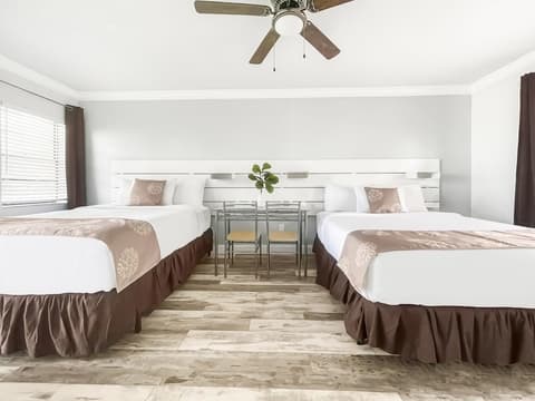 Neptune Oceanfront Rentals, Room