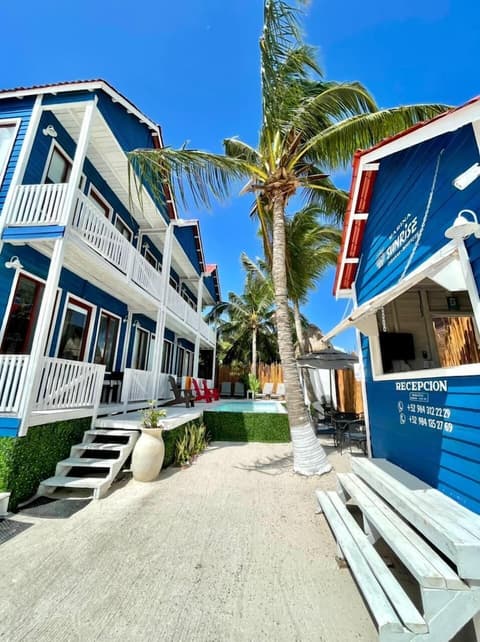 Marina Sunrise, Reception