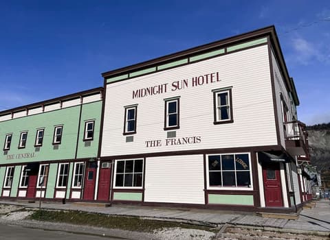Midnight Sun, a Coast Hotel, Exterior