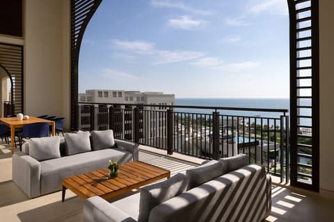 Jumeirah Gulf of Bahrain, Room