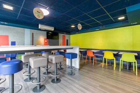 B&B HOTEL Strasbourg Nord Schiltigheim, Breakfast buffet