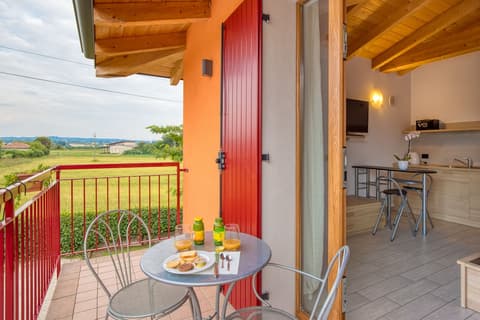 HOTEL   VILLA CAMPO ROSSO, Front of property