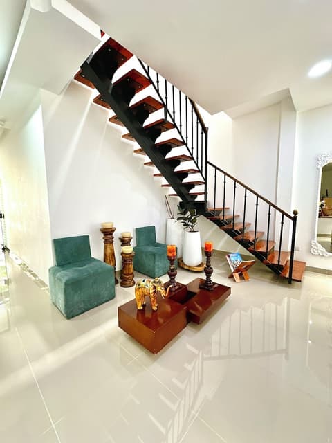 Hotel Café  Café Avenida, Reception