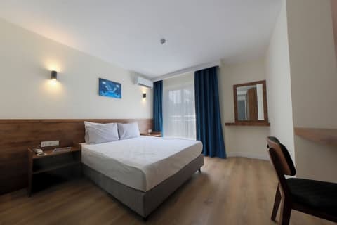 Premier Inn City, Room