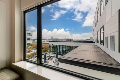 Cambria Hotel Portland Downtown-Old Port, Room