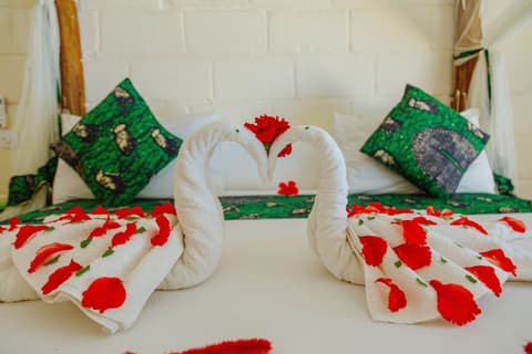 Tropicana Garden, Room